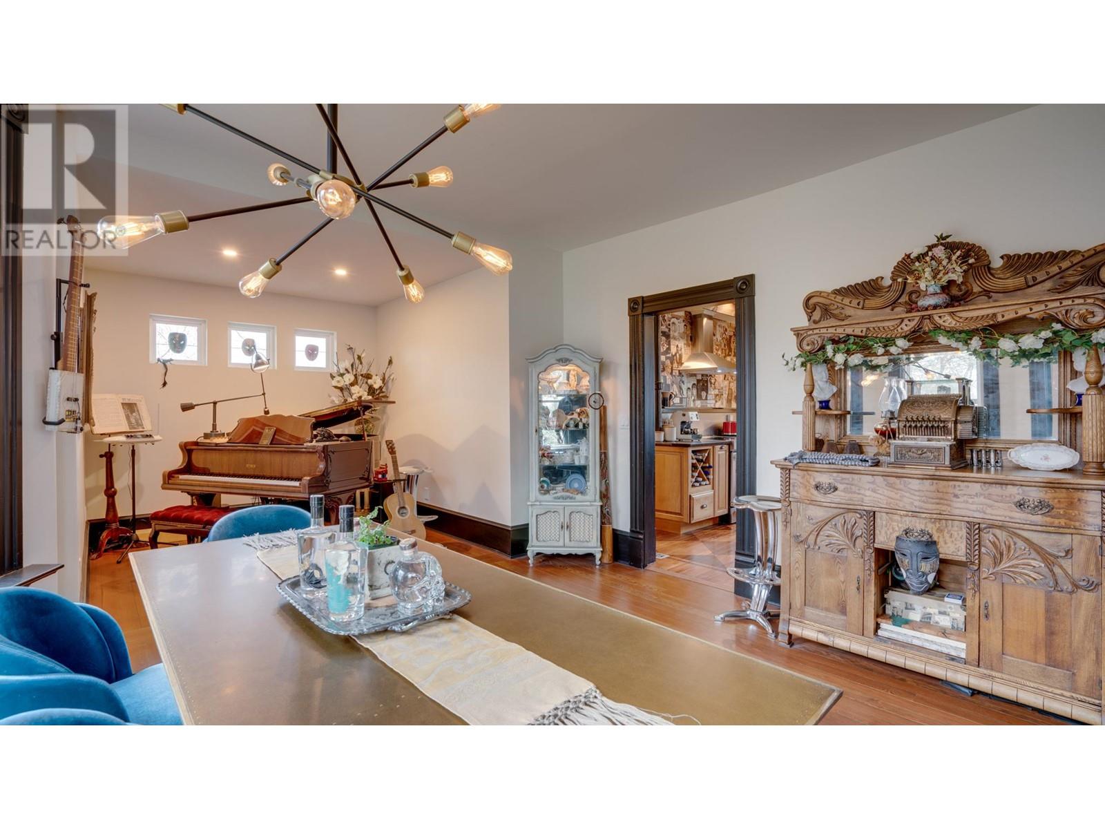 3102 Pleasant Valley Road, Vernon, British Columbia  V1T 4L3 - Photo 27 - 10349484