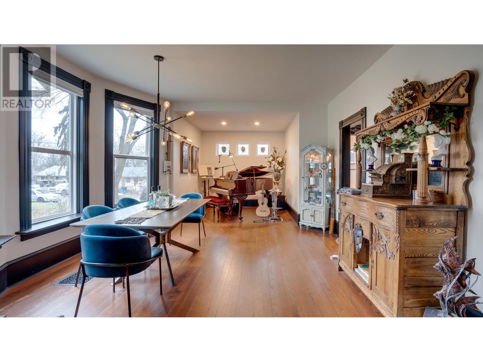 3102 Pleasant Valley Road, Vernon, British Columbia  V1T 4L3 - Photo 26 - 10349484