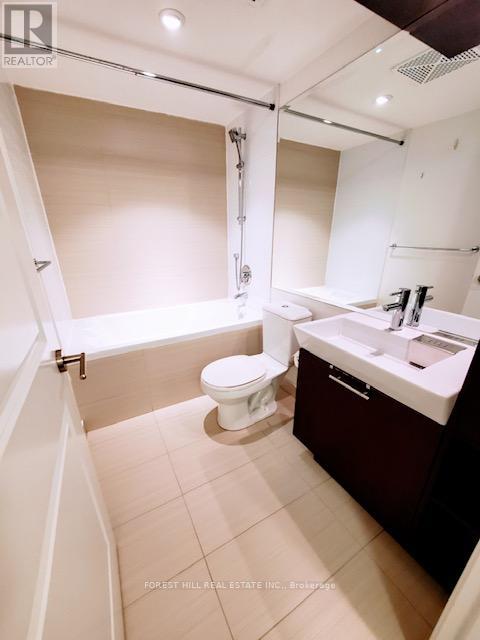 4606 - 386 Yonge Street, Toronto, Ontario  M5B 0A4 - Photo 4 - C12021911