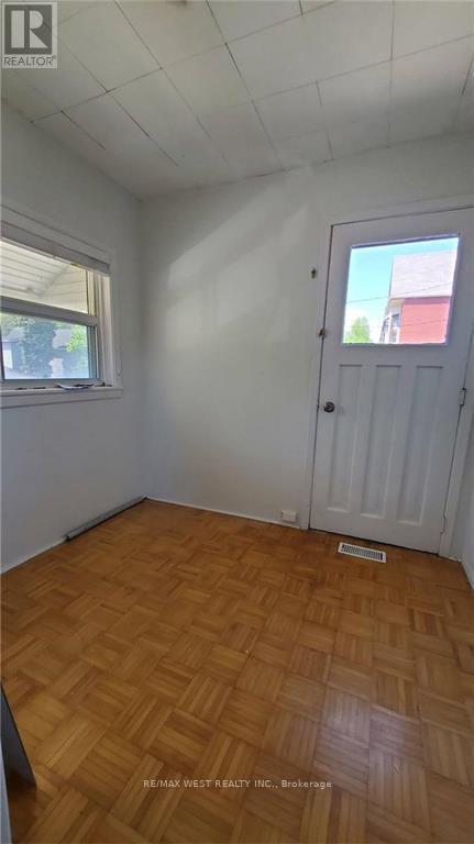 B (Back) - 66 Dagmar Avenue, Toronto, Ontario  M4M 1W1 - Photo 11 - E12170820