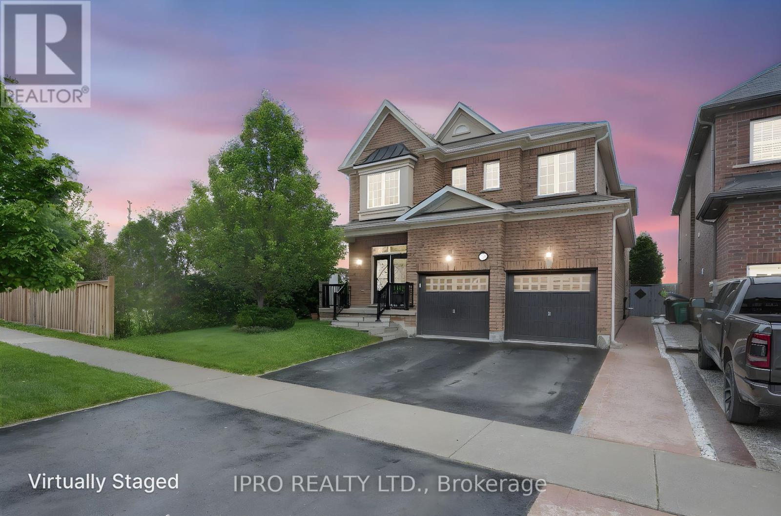 89 Daviselm Drive, Brampton, Ontario  L6X 2Z1 - Photo 1 - W12184364