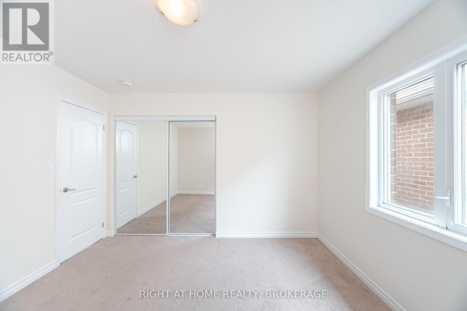 (Upper) 106 Rottenburg Court, Milton, Ontario  L9T 8S6 - Photo 42 - W12184405