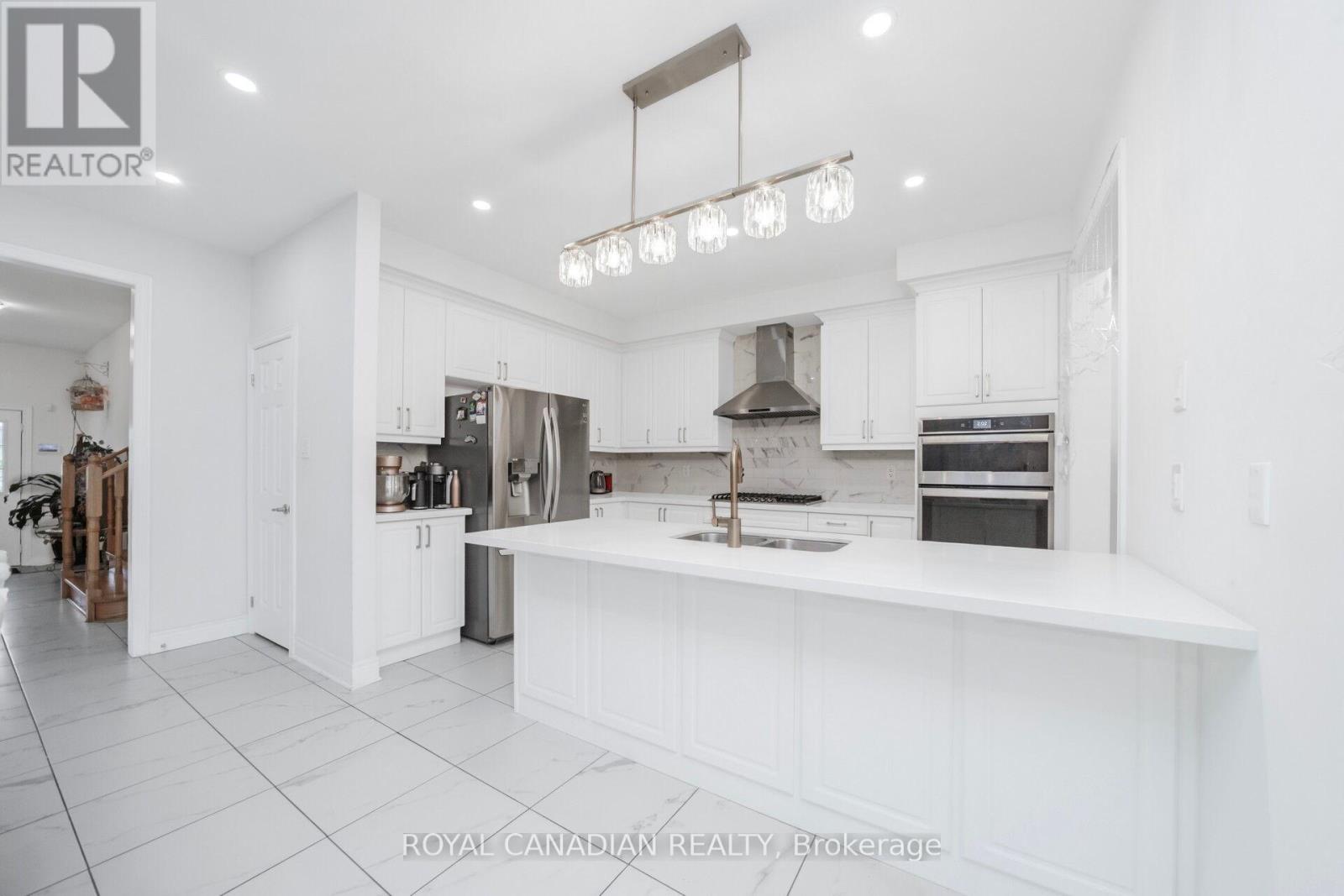 104 Branigan Crescent, Halton Hills, Ontario  L7G 0M8 - Photo 11 - W12184418