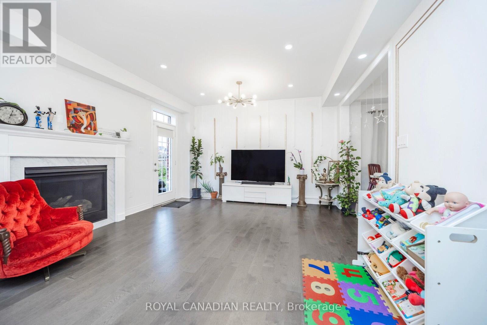 104 Branigan Crescent, Halton Hills, Ontario  L7G 0M8 - Photo 17 - W12184418