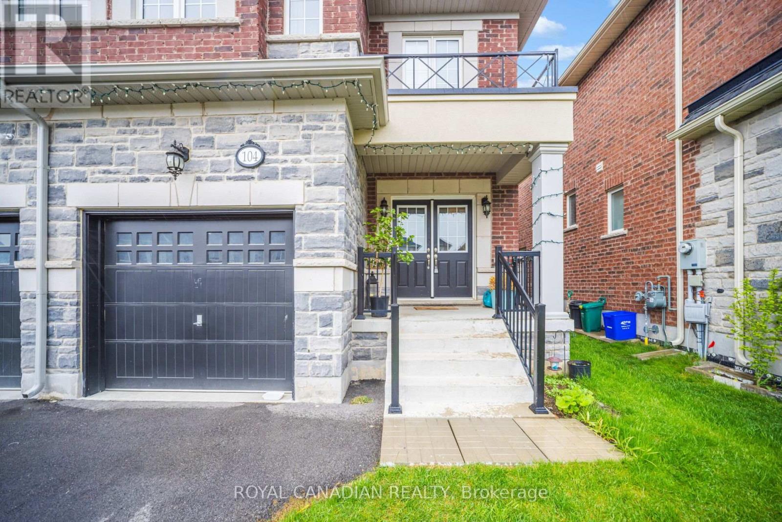 104 Branigan Crescent, Halton Hills, Ontario  L7G 0M8 - Photo 4 - W12184418