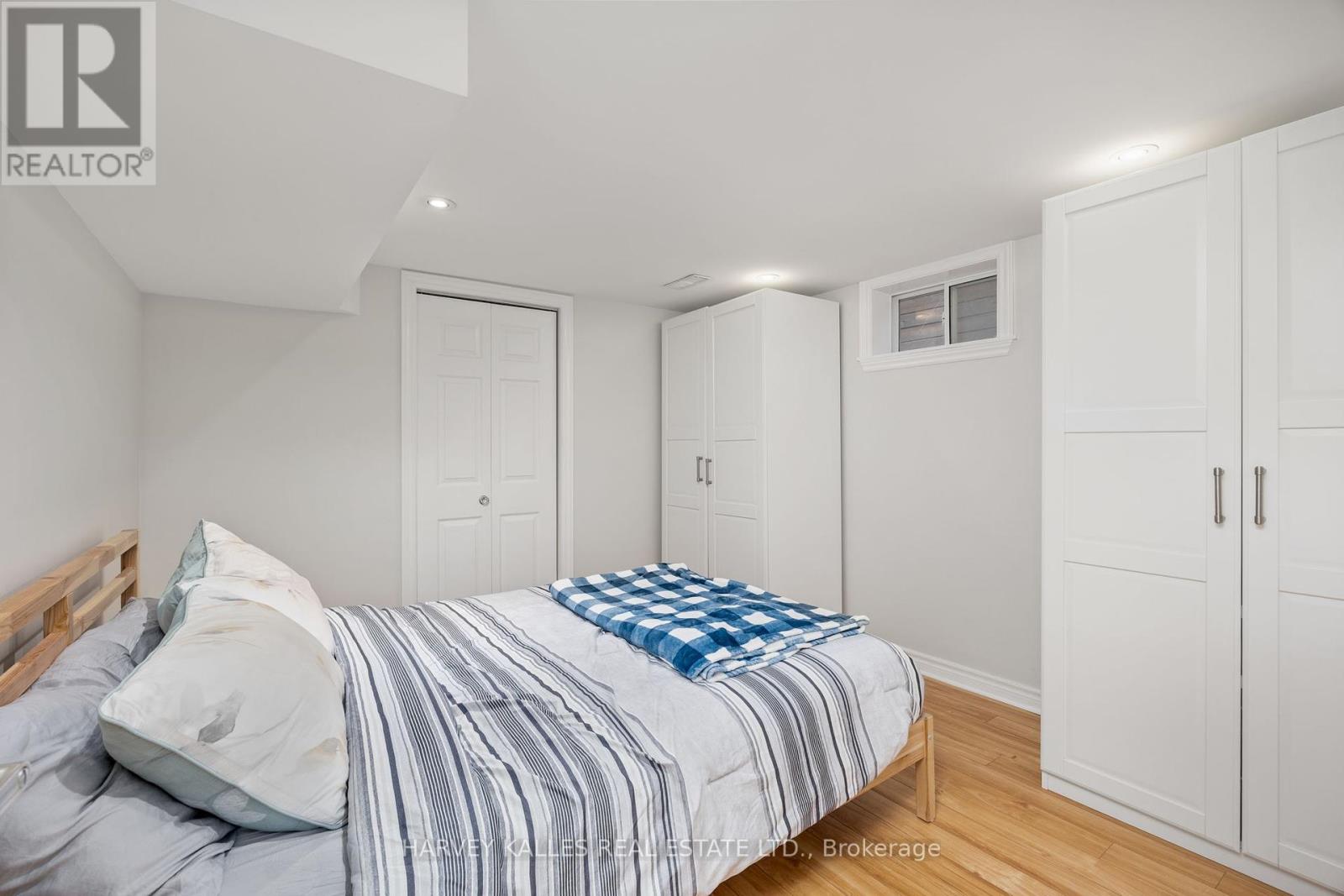 224 Berry Road, Toronto, Ontario  M8Y 1X6 - Photo 23 - W12184452