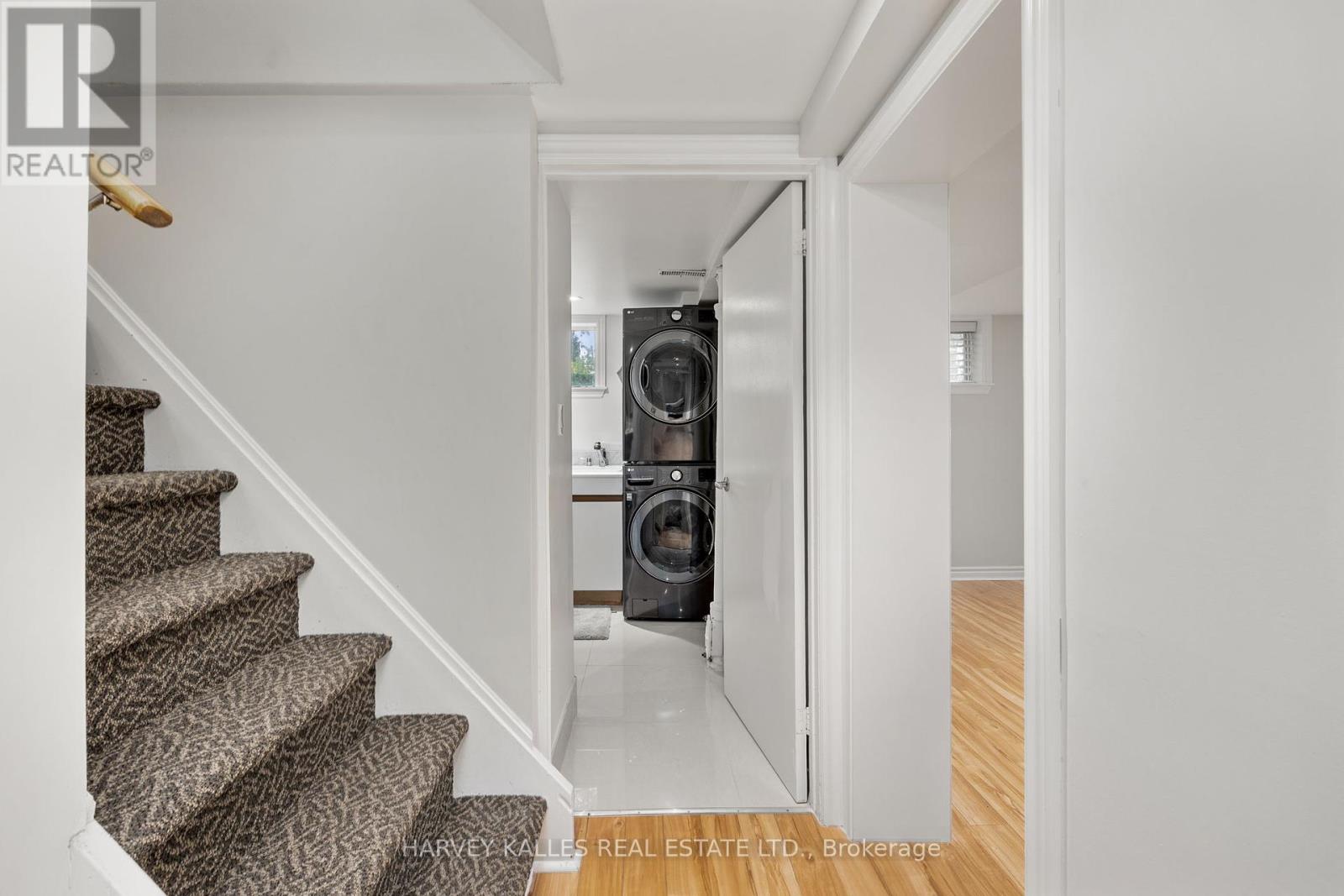 224 Berry Road, Toronto, Ontario  M8Y 1X6 - Photo 25 - W12184452