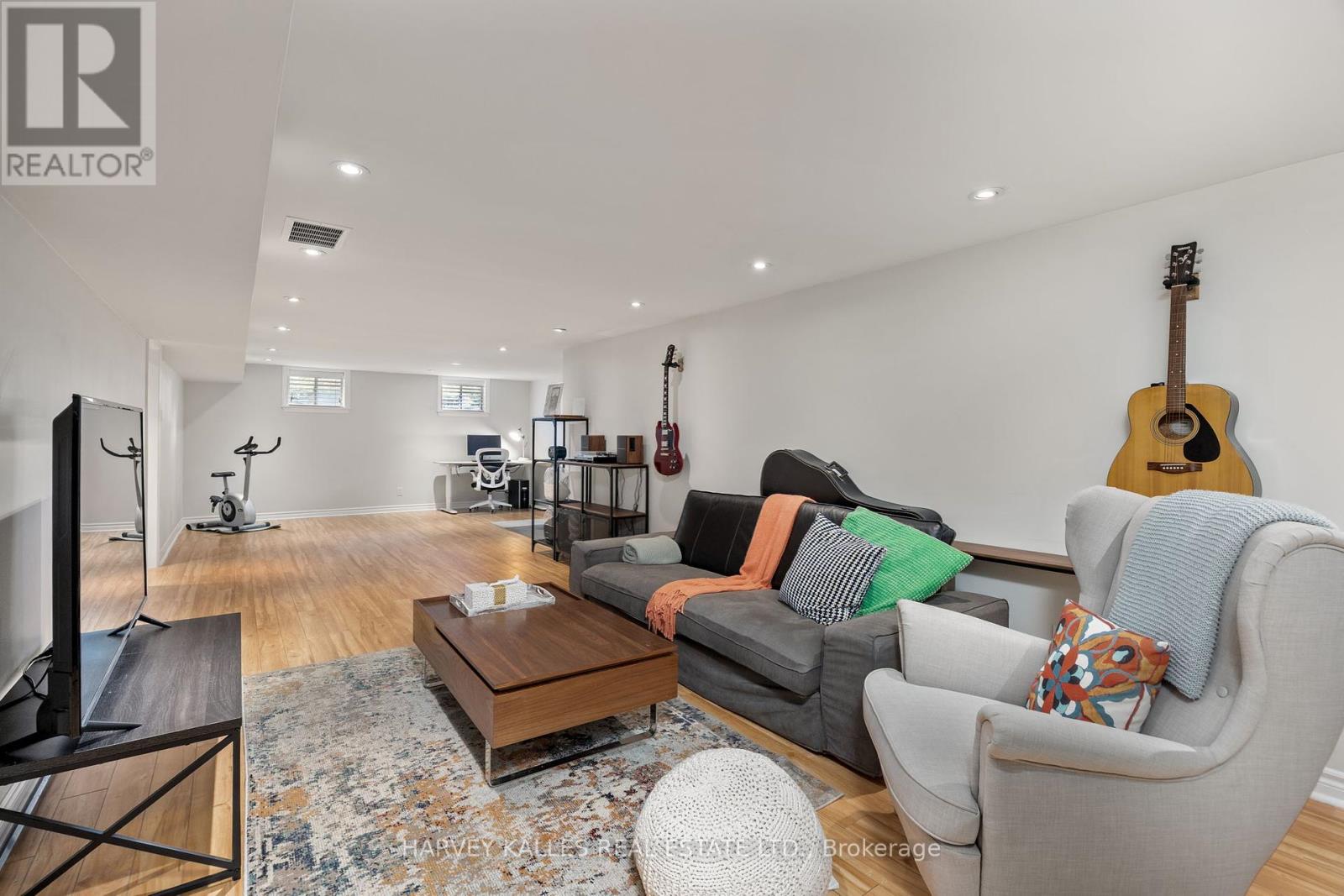 224 Berry Road, Toronto, Ontario  M8Y 1X6 - Photo 30 - W12184452