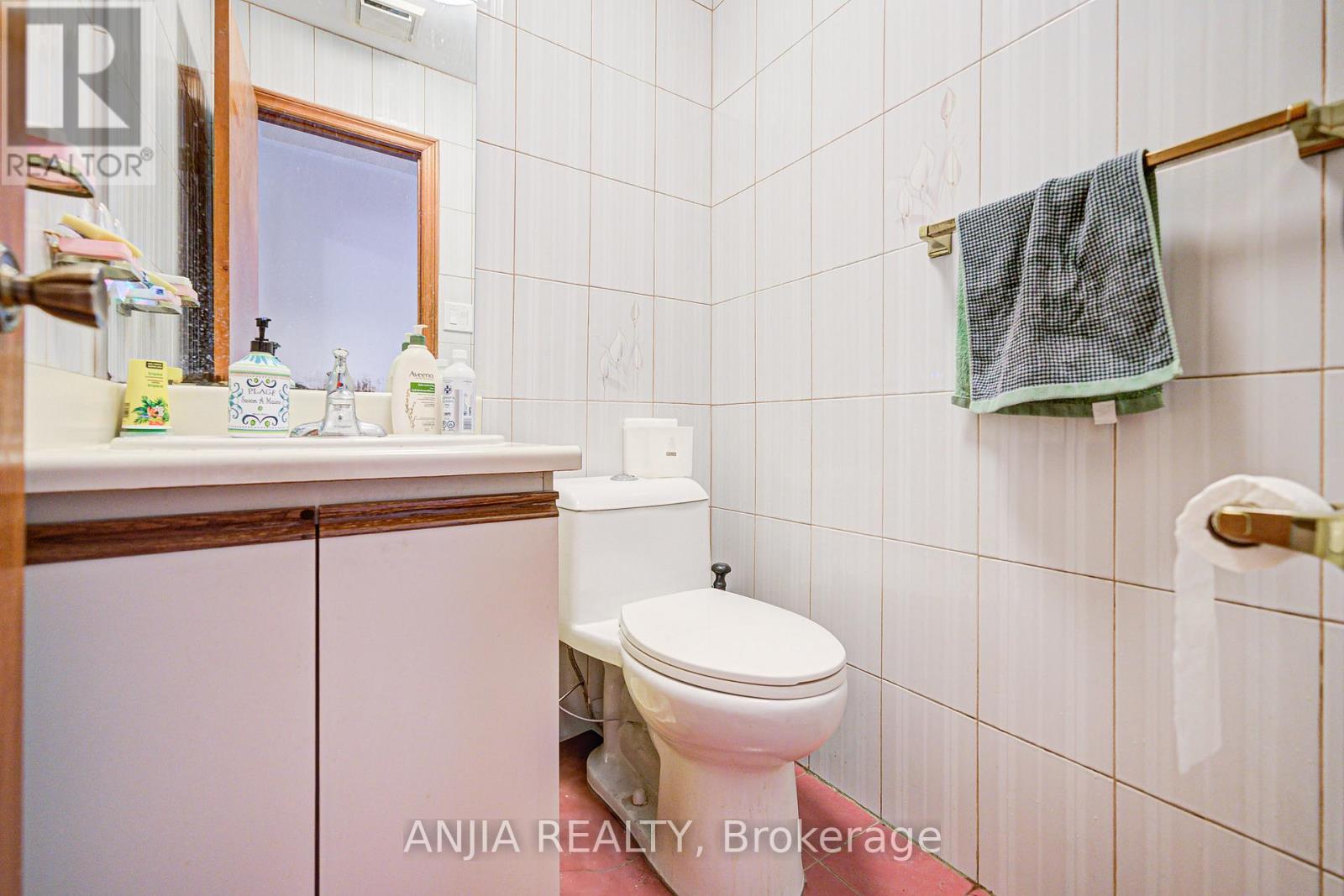 32 Brackin Road, Markham, Ontario  L3R 6S1 - Photo 10 - N12154622