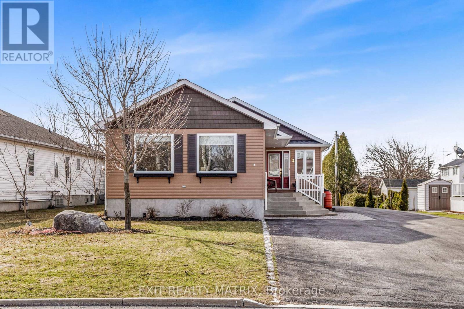 84 Anik Street, North Glengarry, Ontario  K0C 1A0 - Photo 1 - X12093292