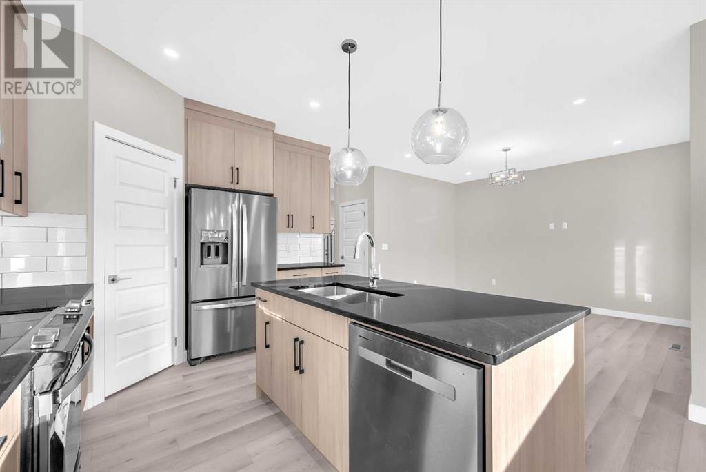 70 Sandpiper Bend, Chestermere, Alberta  T1X 2S8 - Photo 6 - A2213237