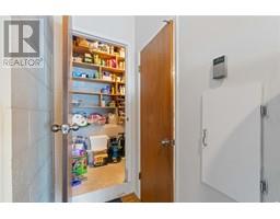 4750 Sunnybrae Canoe Point Road