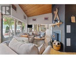 4750 Sunnybrae Canoe Point Road