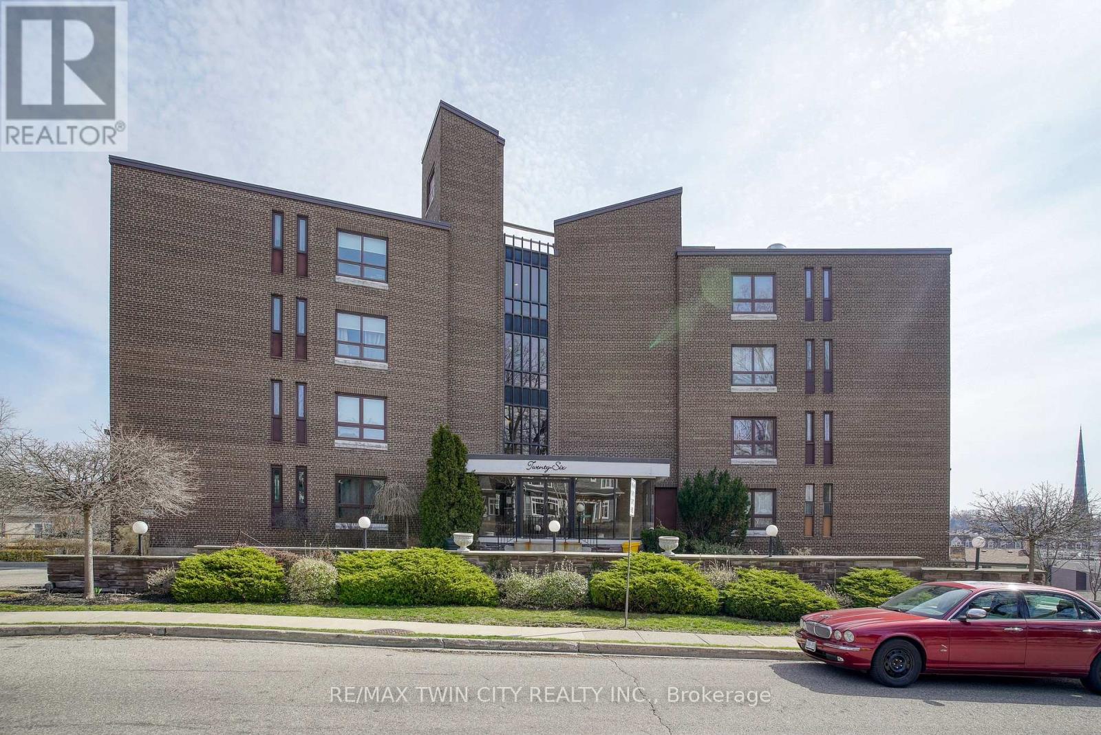 5N - 26 WENTWORTH AVENUE, Cambridge, Ontario