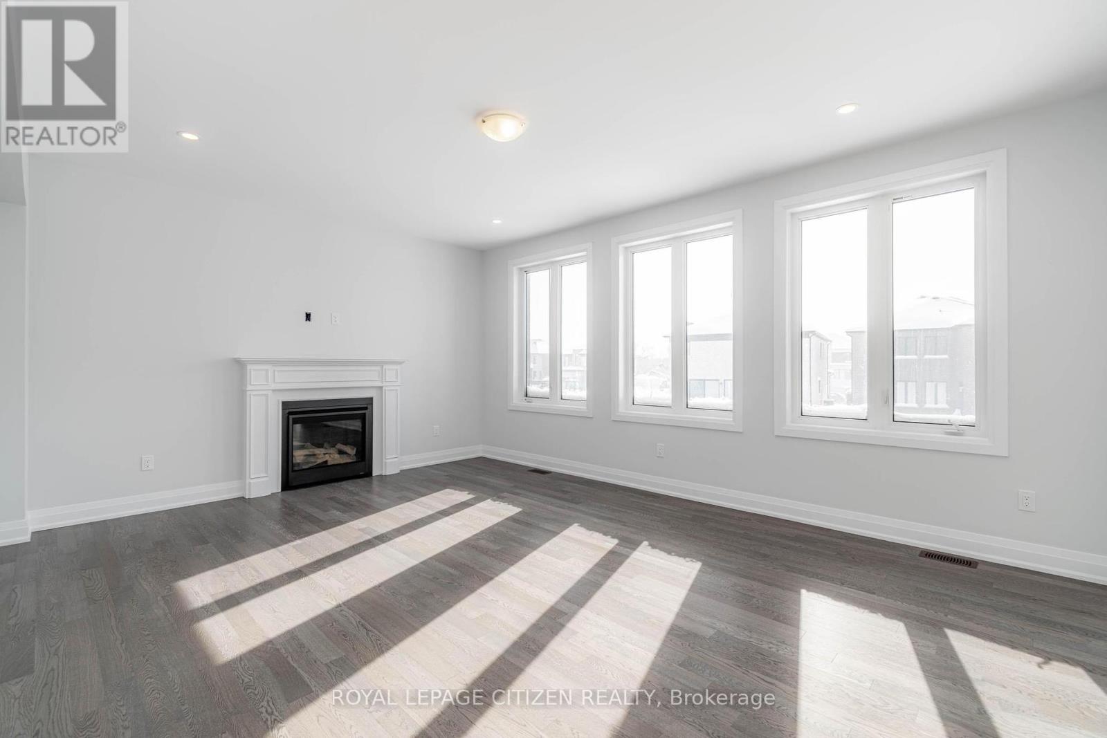 31 Harding Court, Woodstock, Ontario  N4T 0P8 - Photo 9 - X12184430