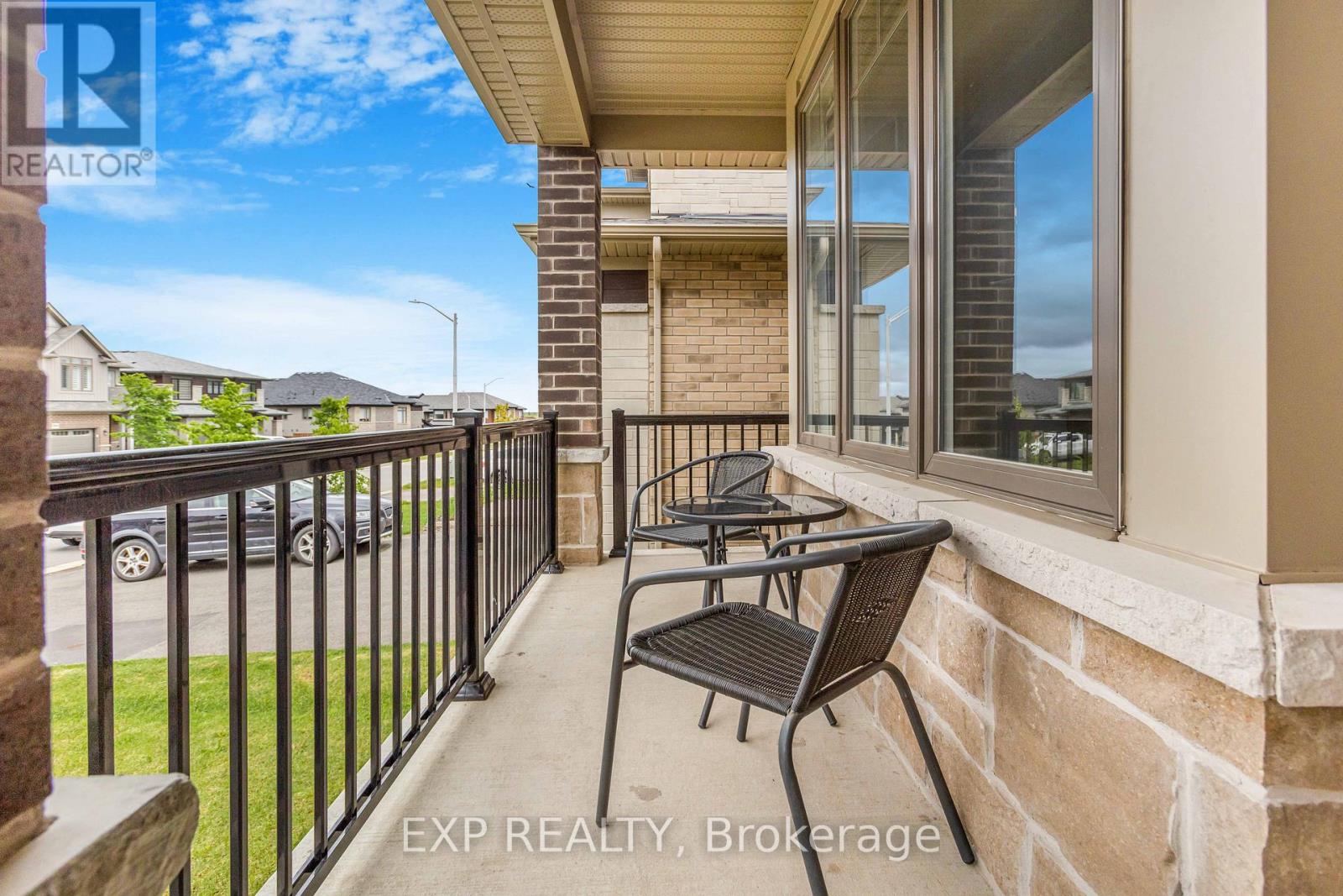 4000 Highland Park Drive, Lincoln (Beamsville), Ontario  L3J 0T1 - Photo 6 - X12184436