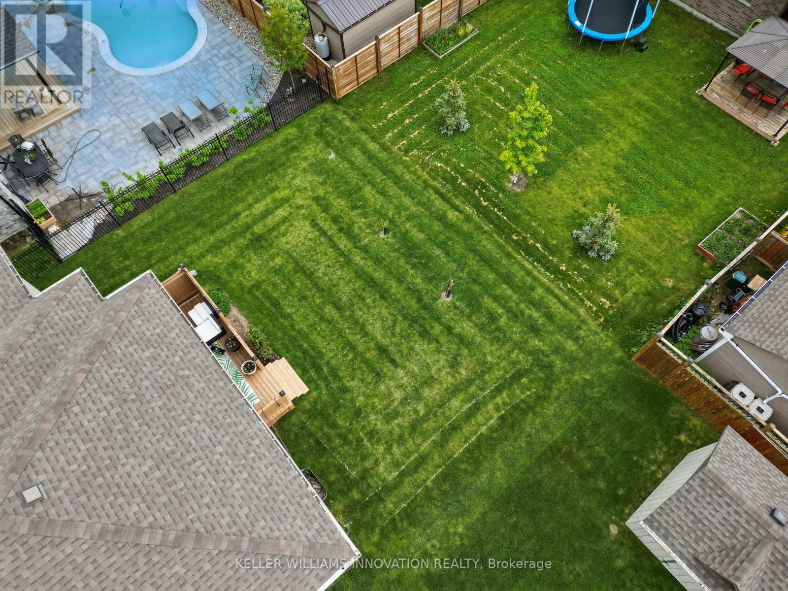 107 Forbes Crescent, North Perth, Ontario  N4W 0B4 - Photo 8 - X12184437