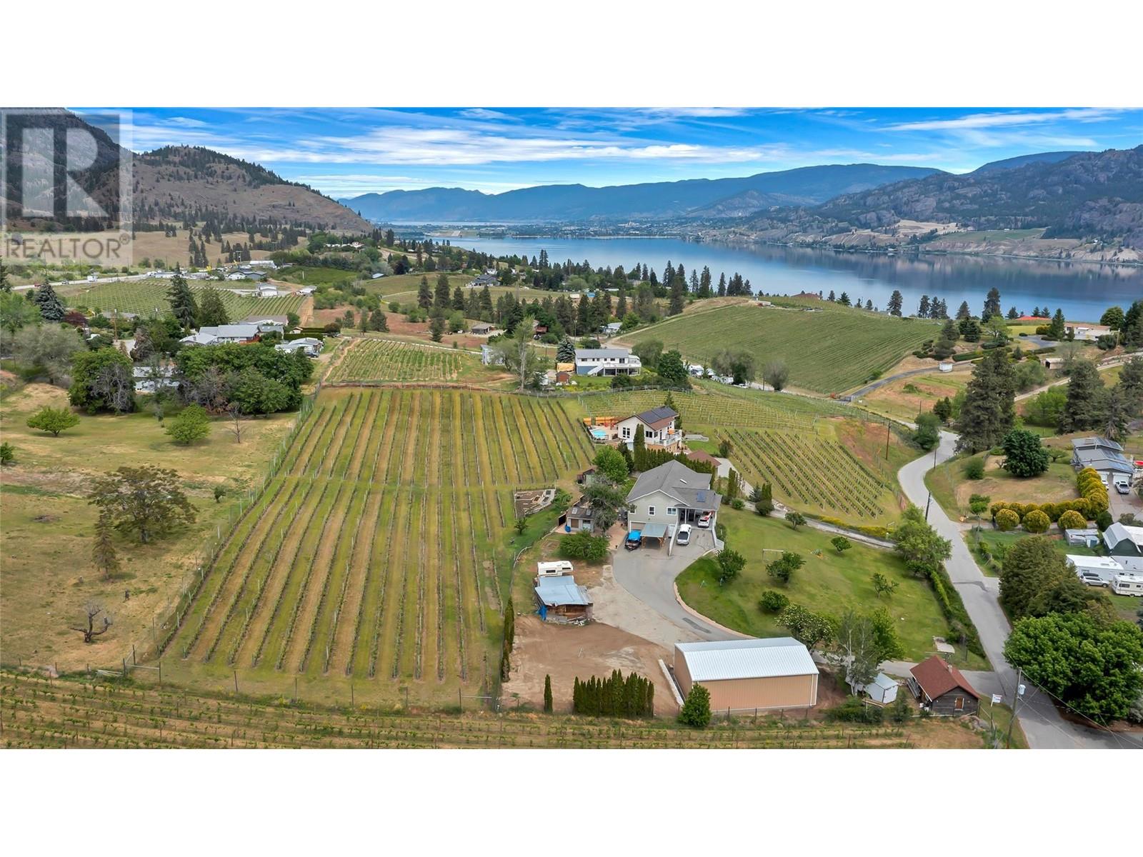 203 Juniper Avenue, Kaleden, BC V0H1K0