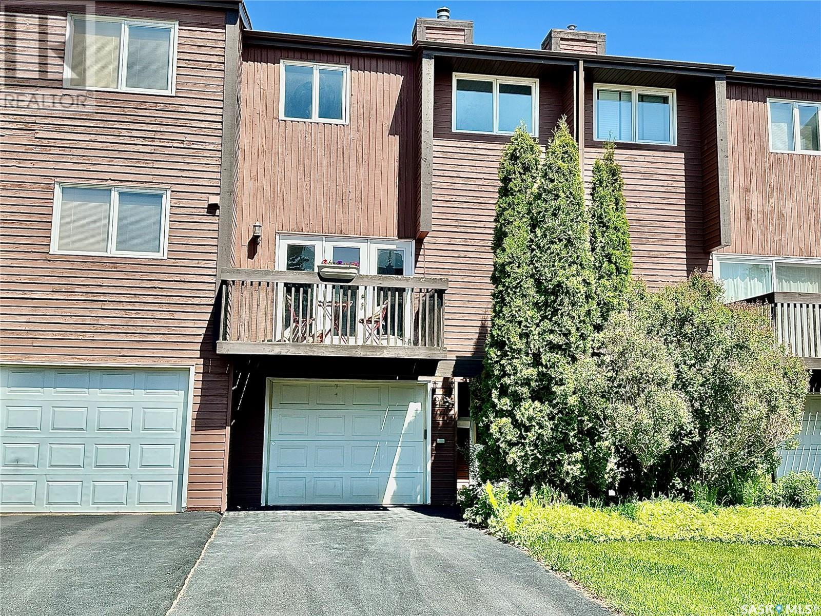 E 2 Lincoln Drive, Regina, Saskatchewan  S4S 2V6 - Photo 2 - SK007730