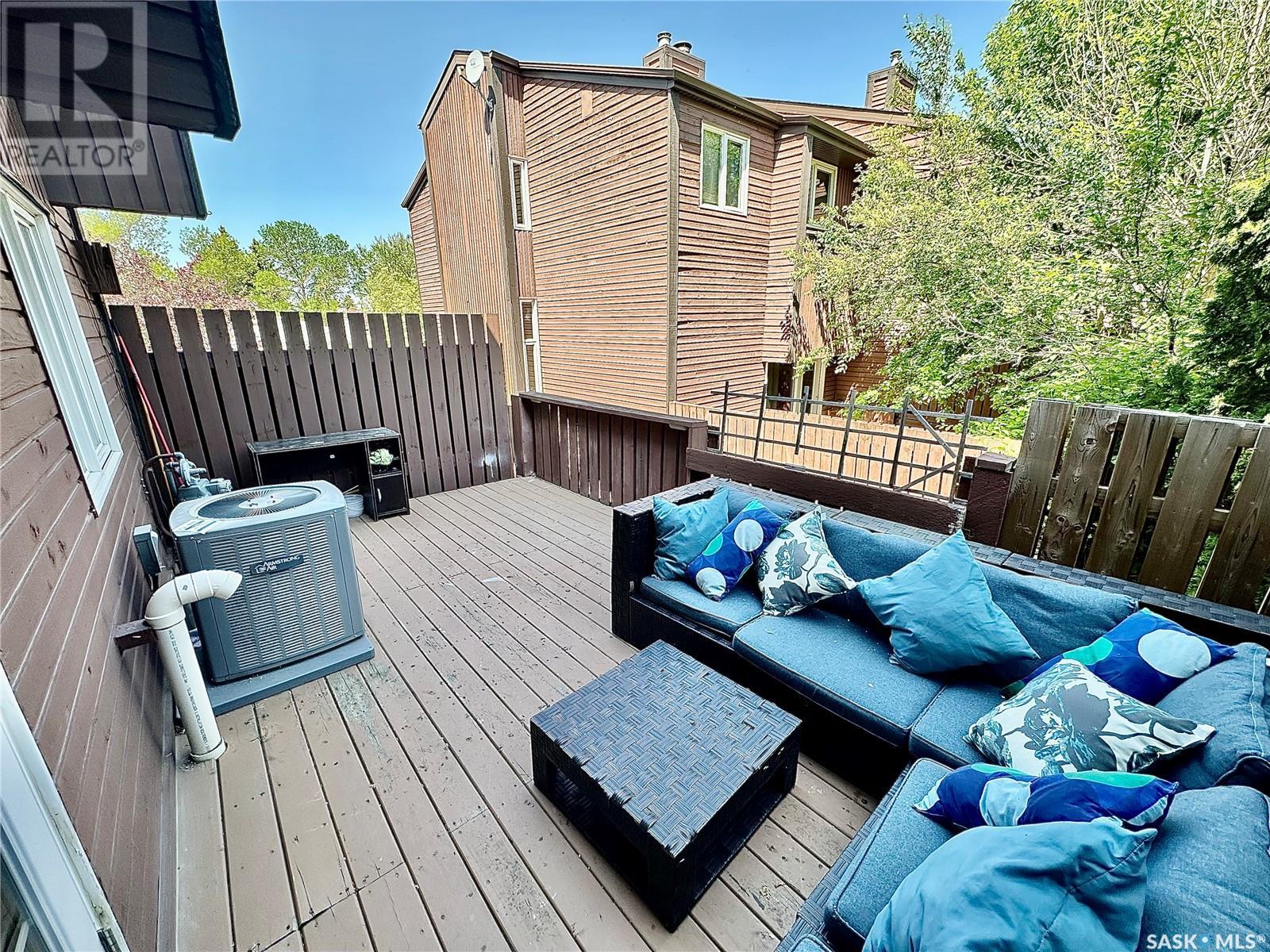 E 2 Lincoln Drive, Regina, Saskatchewan  S4S 2V6 - Photo 3 - SK007730