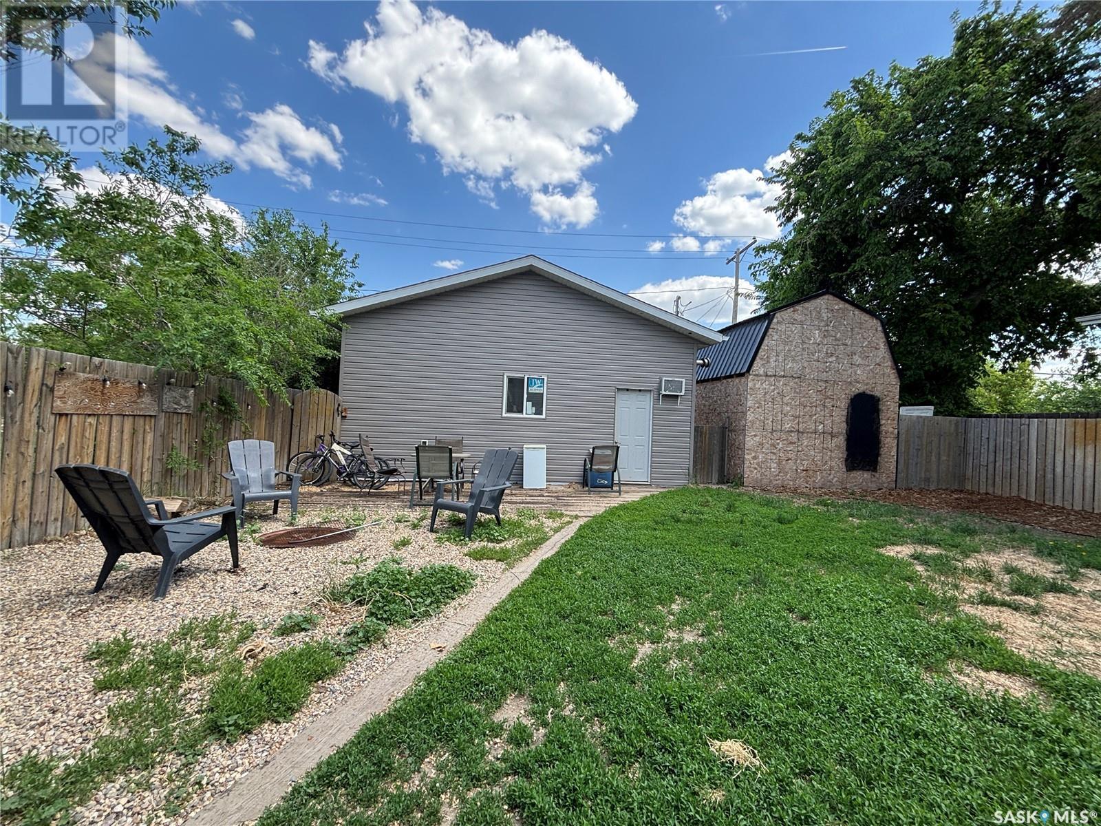 110 Marsh Street, Maple Creek, Saskatchewan  S0N 1N0 - Photo 5 - SK007689