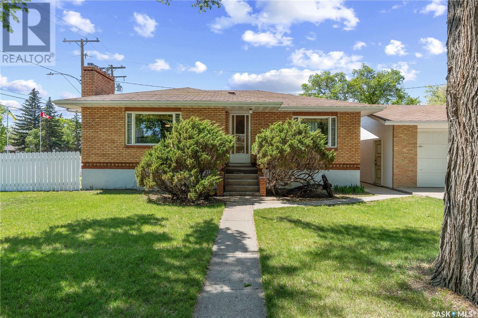 Property at 1102 Elgin AVENUE image 2