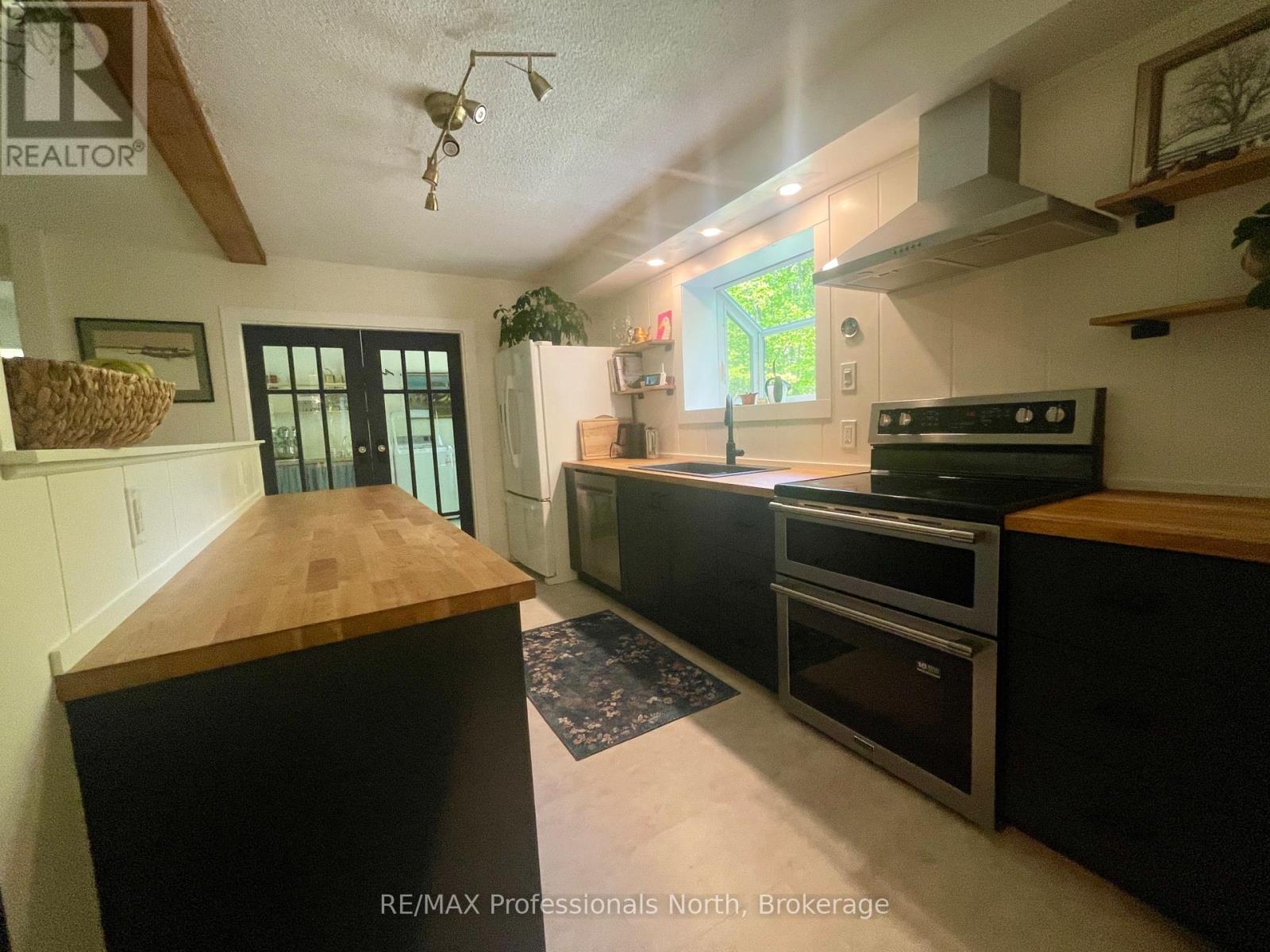 553 Homeland Dr Drive, Perry, Ontario  P0A 1J0 - Photo 12 - X12181060