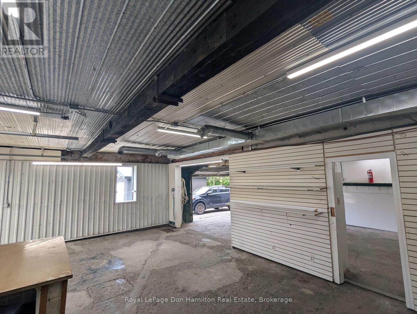 39 Mill Street, Minto, Ontario  N0G 1Z0 - Photo 10 - X12061603