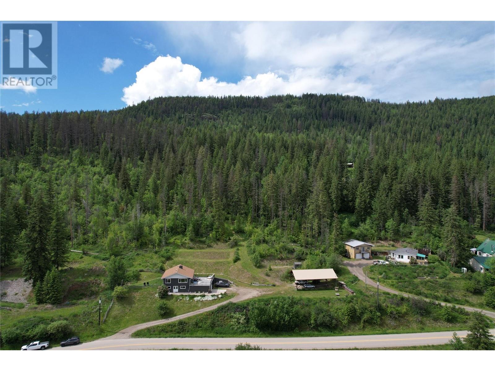 3304 White Lake Road, Sorrento, BC V0E2W1