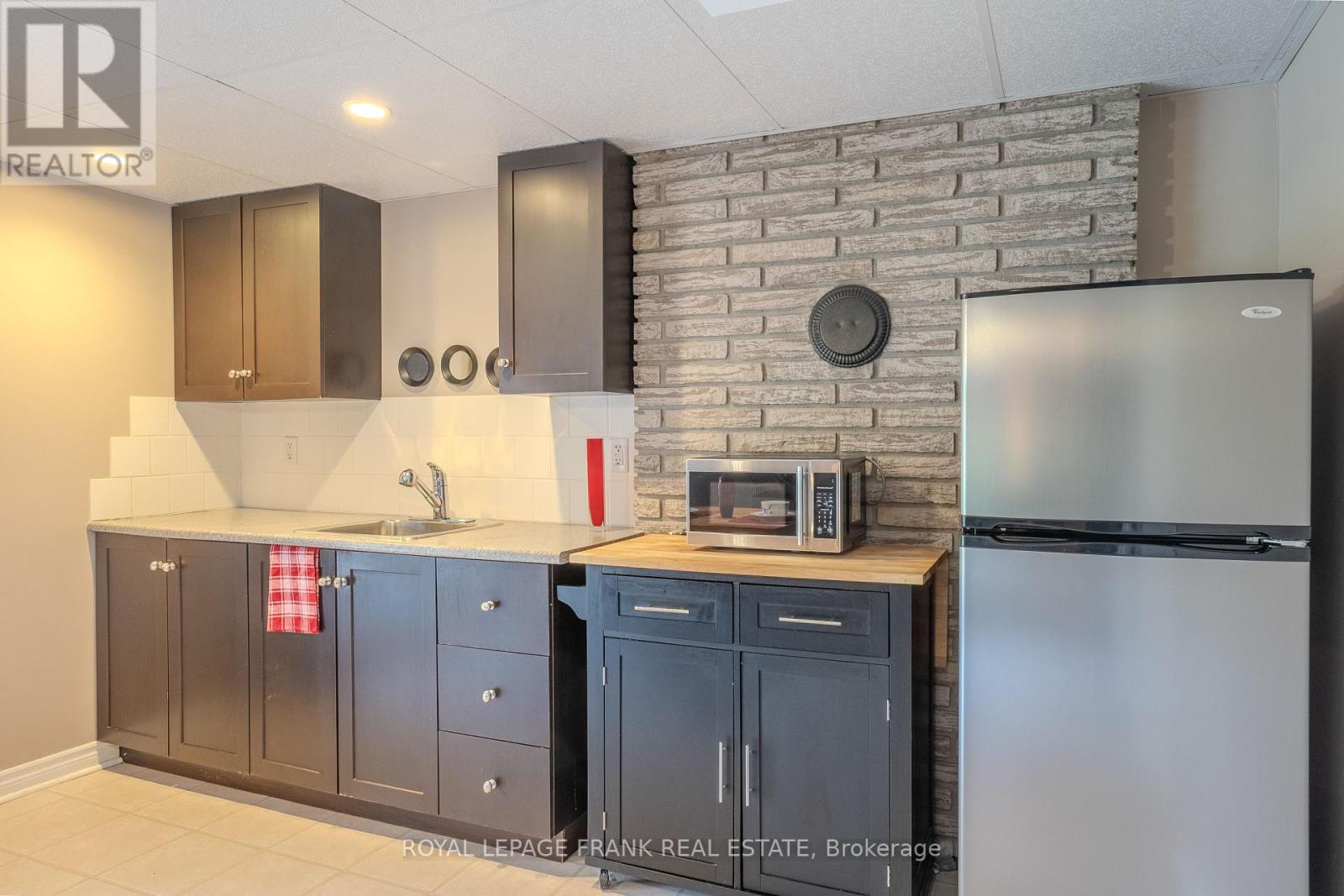 10 Alma Road, Kawartha Lakes, Ontario  K0M 1A0 - Photo 23 - X12184612