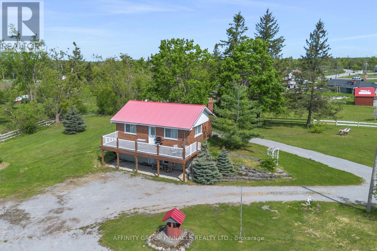 572 COUNTY RD 8 ROAD, Kawartha Lakes, Ontario