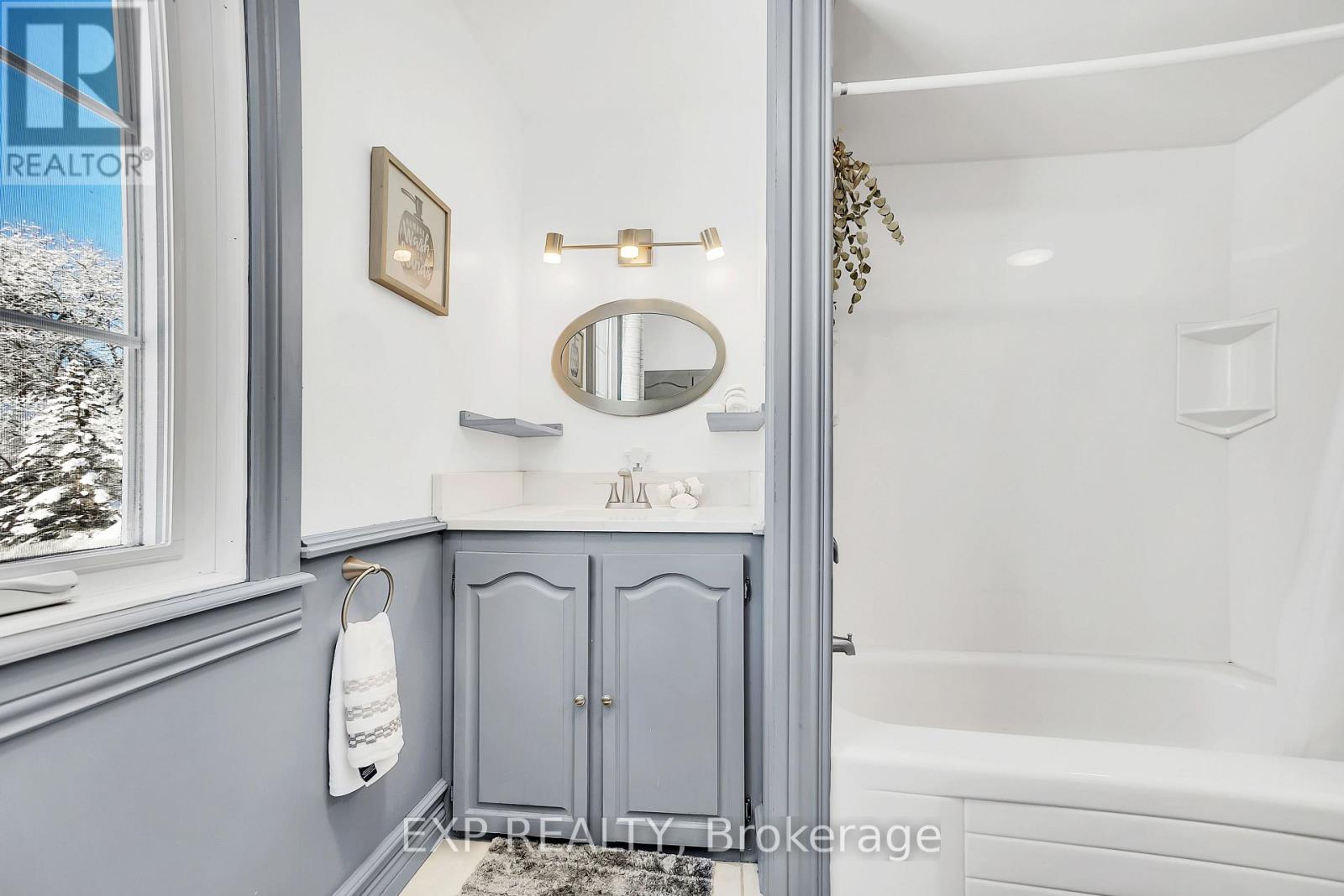 489 Ashley Street, Belleville, Ontario  K0K 2B0 - Photo 28 - X12184700