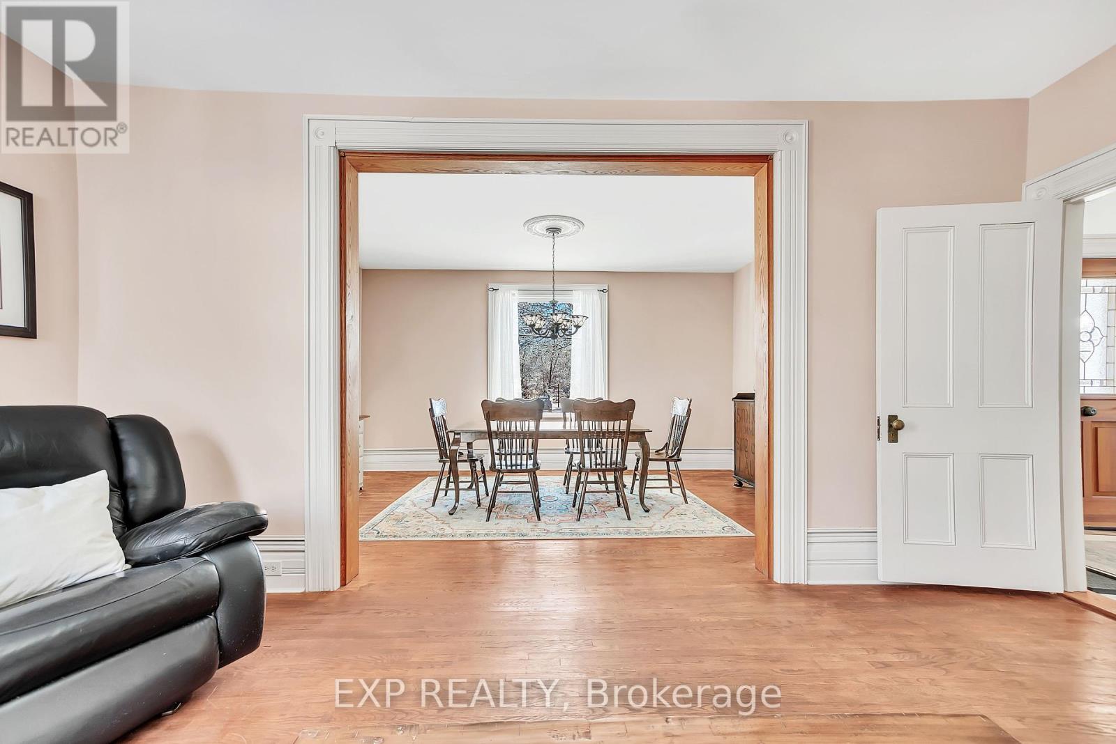 489 Ashley Street, Belleville, Ontario  K0K 2B0 - Photo 9 - X12184700