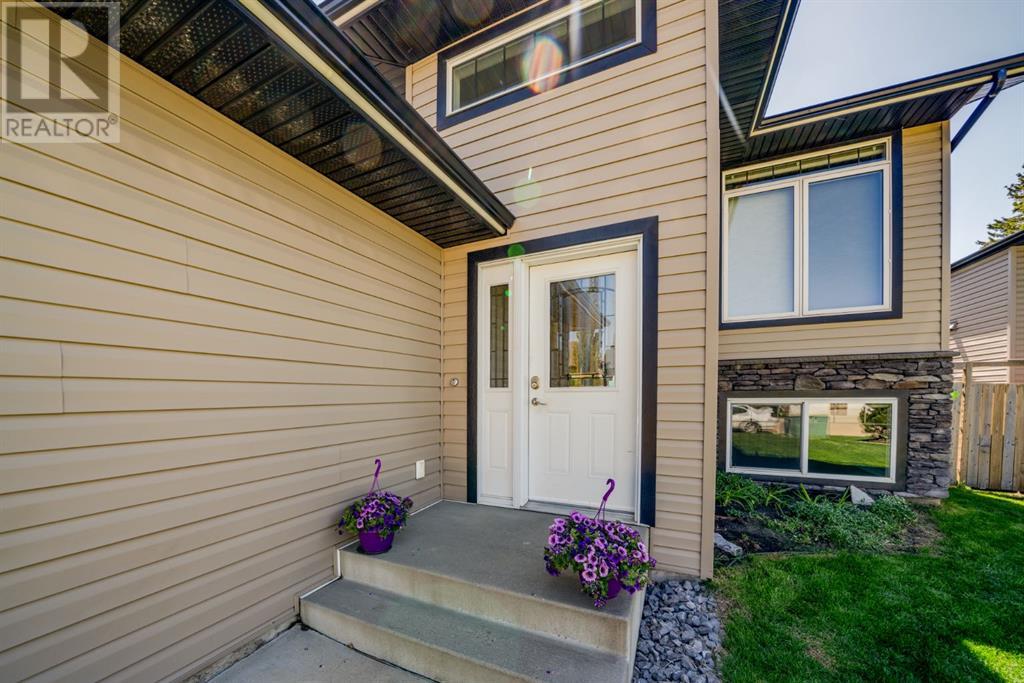 20 Heartland Crescent, Penhold, Alberta  T0M 1R0 - Photo 3 - A2226106