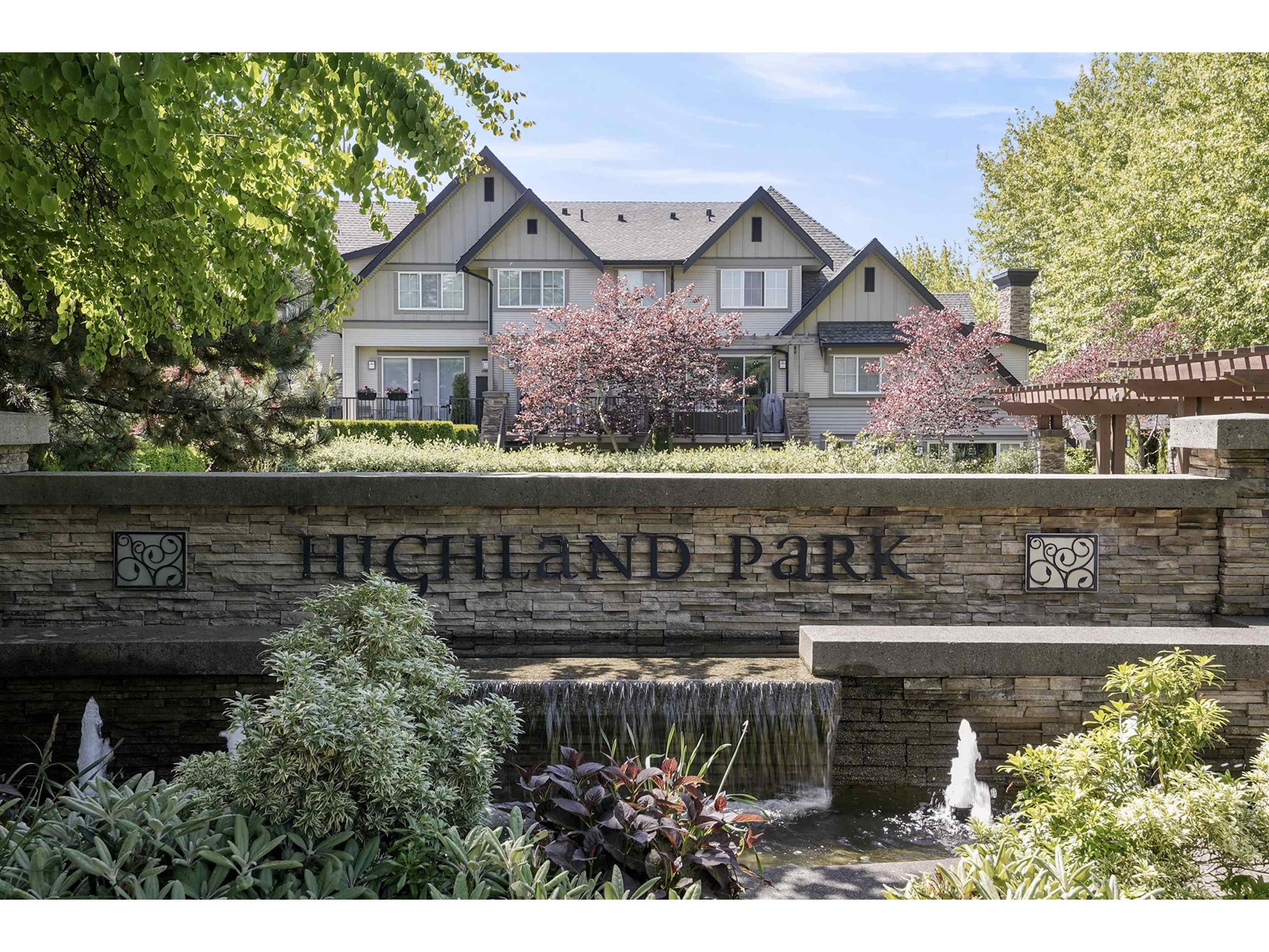 204 2501 161a Street, Surrey, British Columbia  V3S 7Y6 - Photo 2 - R3008371