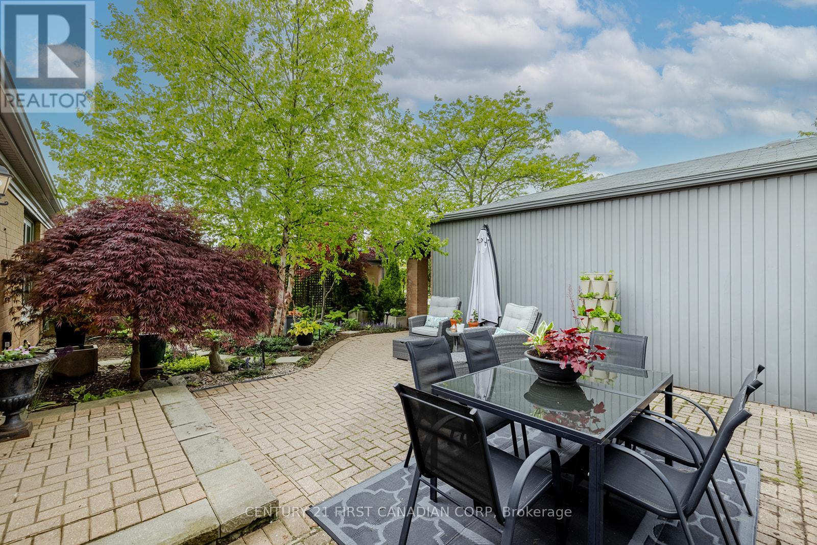 20 - 50 Fiddlers Green Road, London North (North P), Ontario  N6H 4T4 - Photo 3 - X12184582