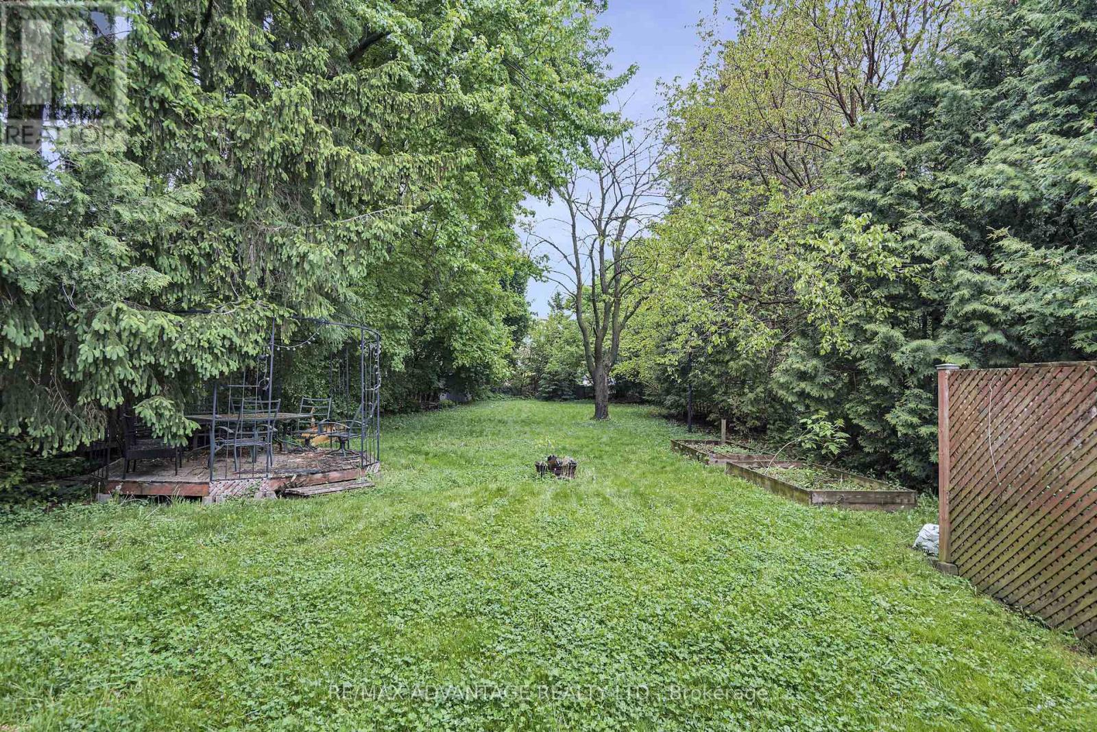 300 Briarhill Avenue, London East, Ontario  N5Y 1N8 - Photo 32 - X12184659