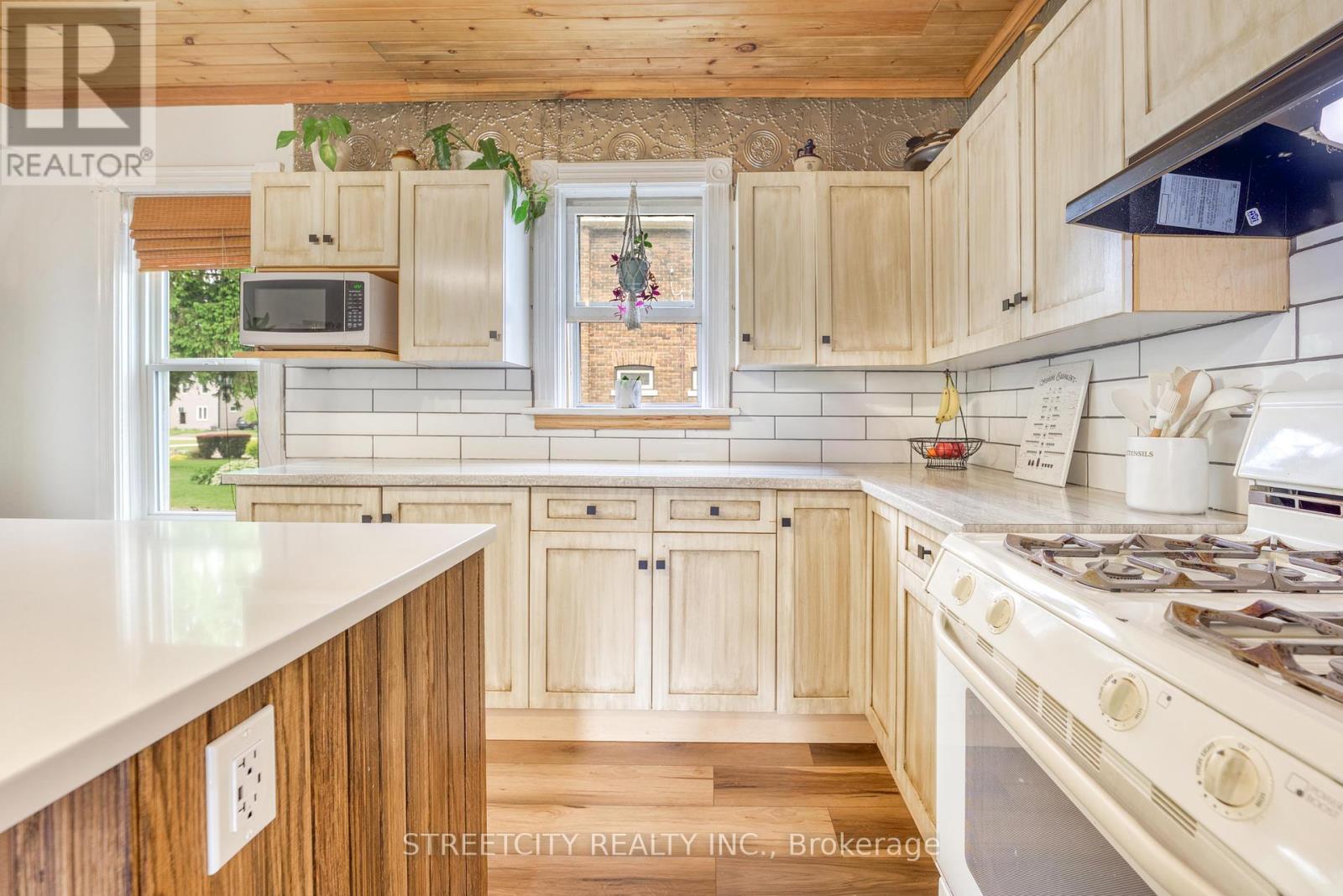 3220 Church Street, Brooke-Alvinston (Brooke Alvinston), Ontario  N0N 1A0 - Photo 32 - X12184733