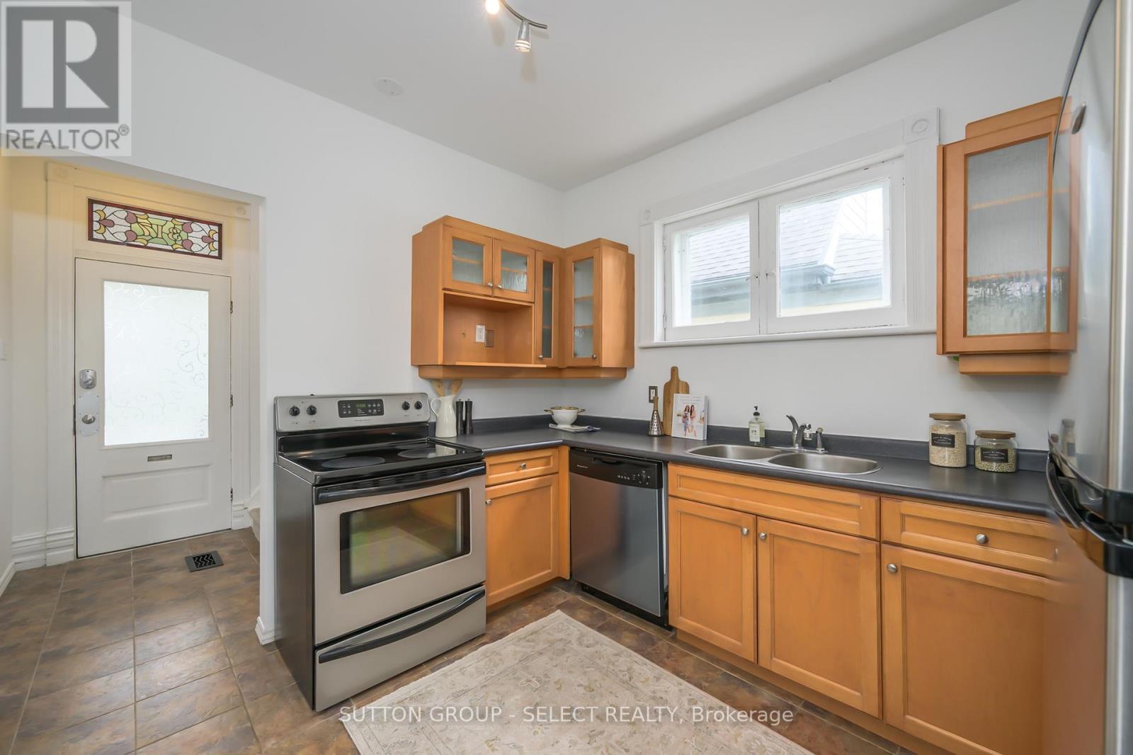 Photo 10 of 33 for 317 Wortley Road