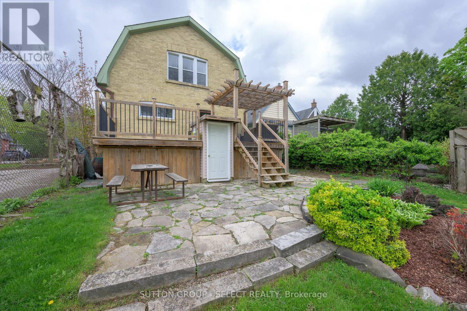 Photo 31 of 33 for 317 Wortley Road