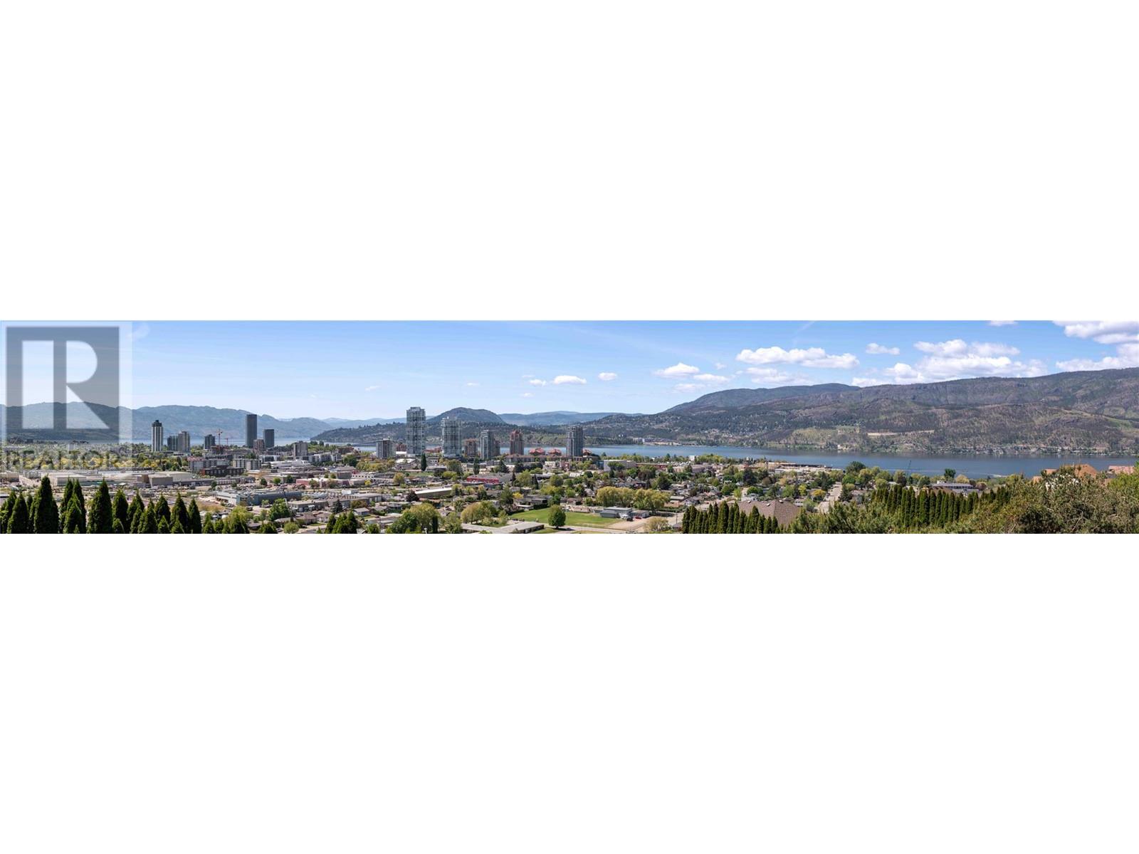 740 ROYAL PINE Drive Kelowna Photo 3