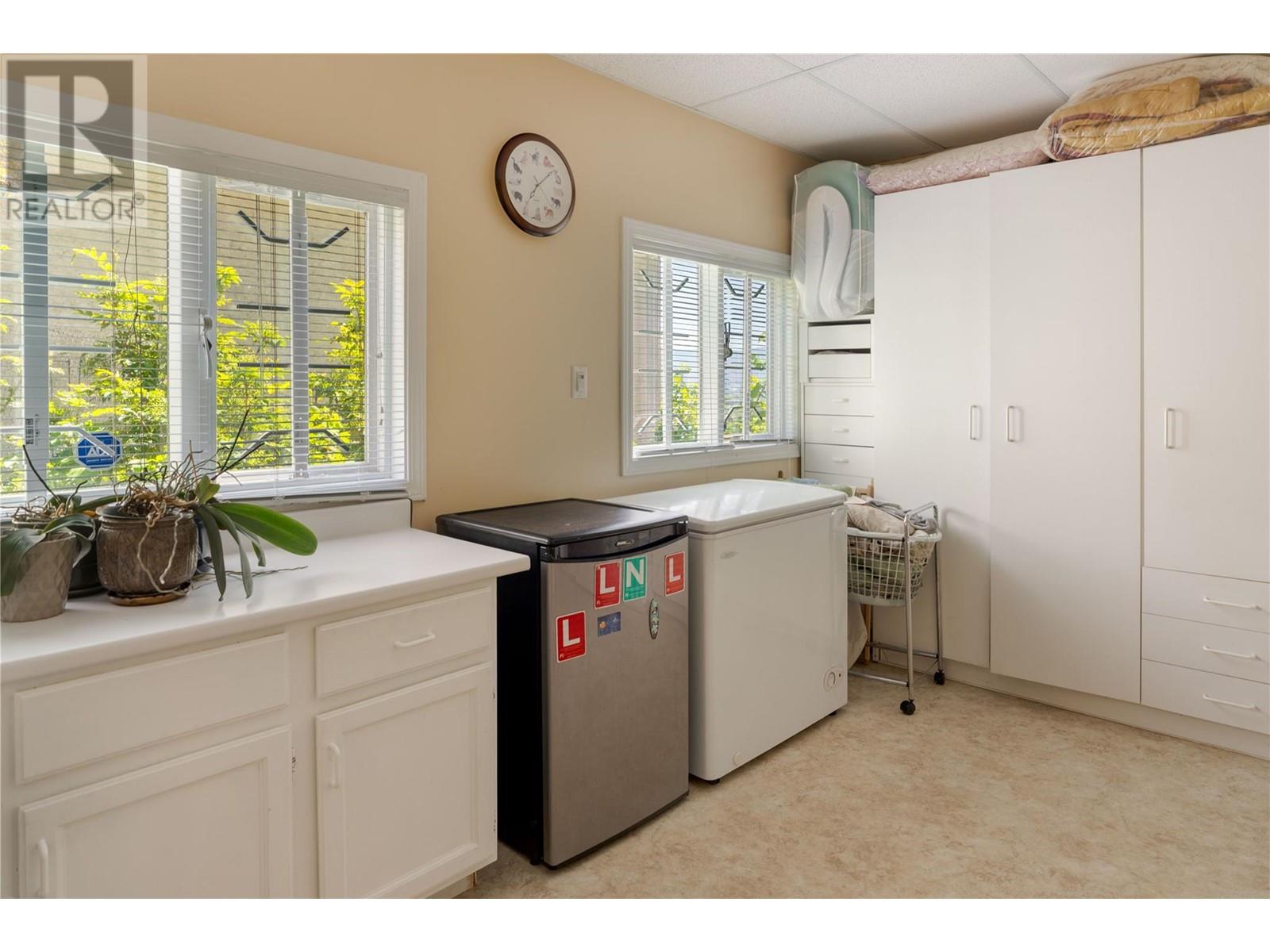 740 ROYAL PINE Drive Kelowna Photo 36