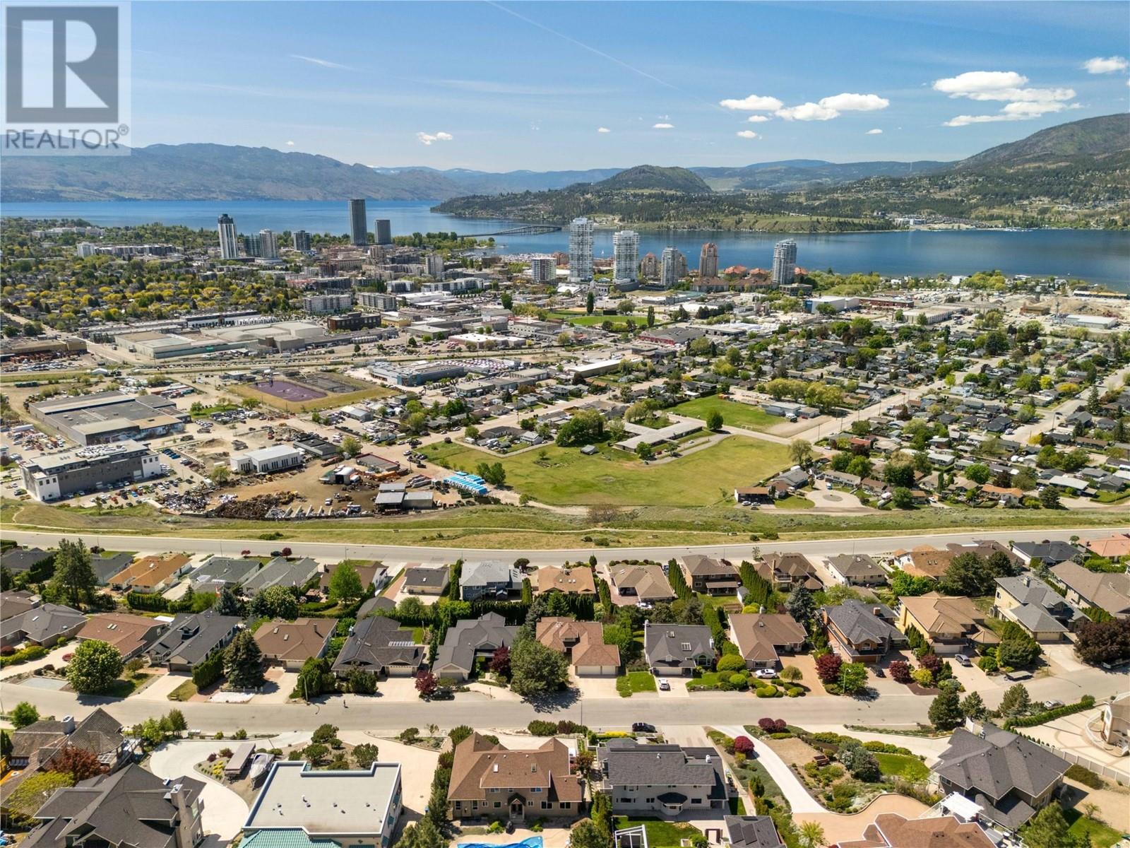 740 ROYAL PINE Drive, Kelowna, BC V1Y9G2