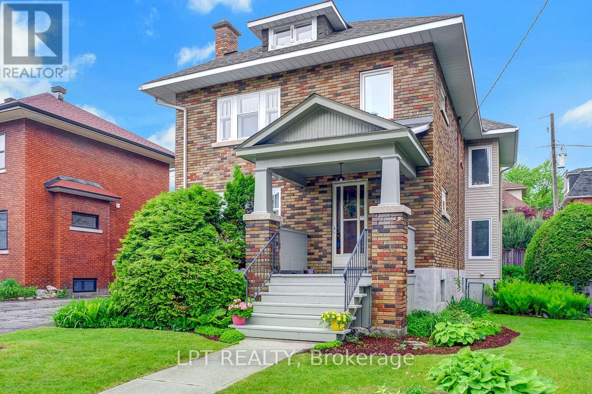 <h3>$1,475,000</h3><p>279 Second Avenue, Ottawa, Ontario</p>