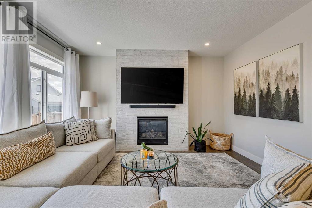 47 Mahogany Cape Se, Calgary, Alberta  T3M 2S4 - Photo 16 - A2213018