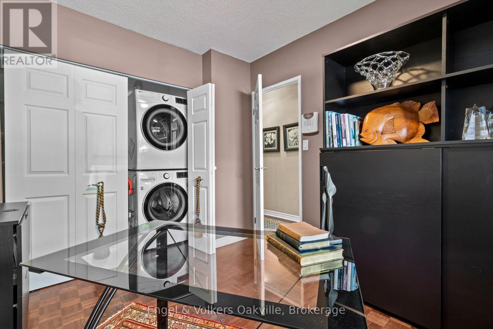 402 - 1000 Cedarglen Gate, Mississauga (Erindale), Ontario  L5C 3Z5 - Photo 7 - W12184681