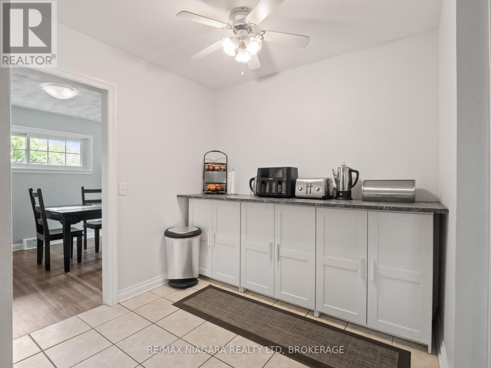 470 Glenwood Drive, Fort Erie, Ontario  L0S 1N0 - Photo 10 - X12184650