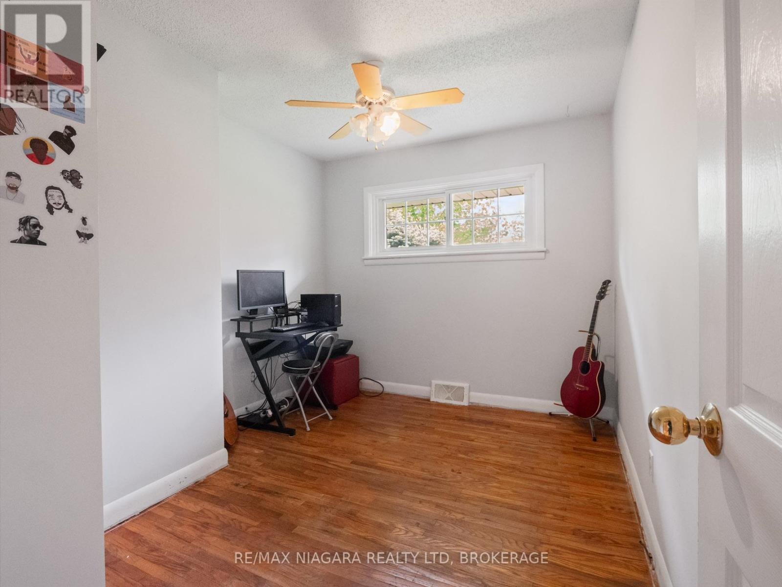 470 Glenwood Drive, Fort Erie, Ontario  L0S 1N0 - Photo 14 - X12184650