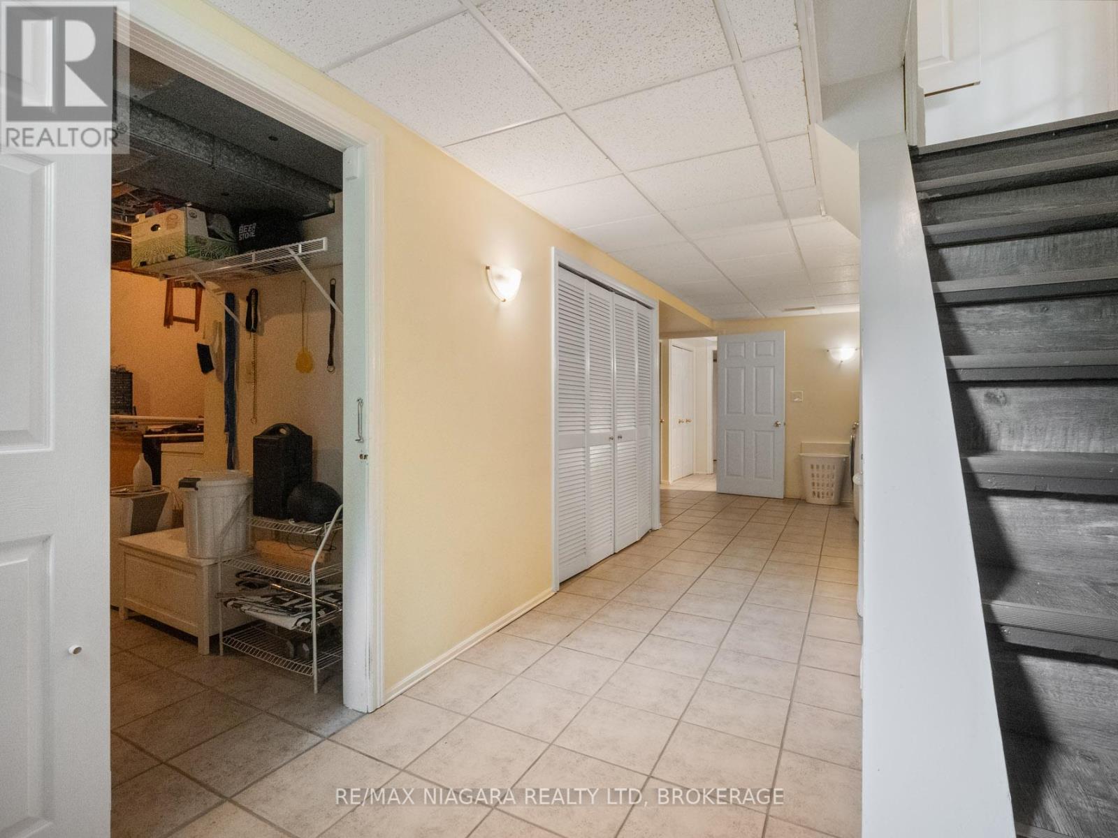 470 Glenwood Drive, Fort Erie, Ontario  L0S 1N0 - Photo 18 - X12184650