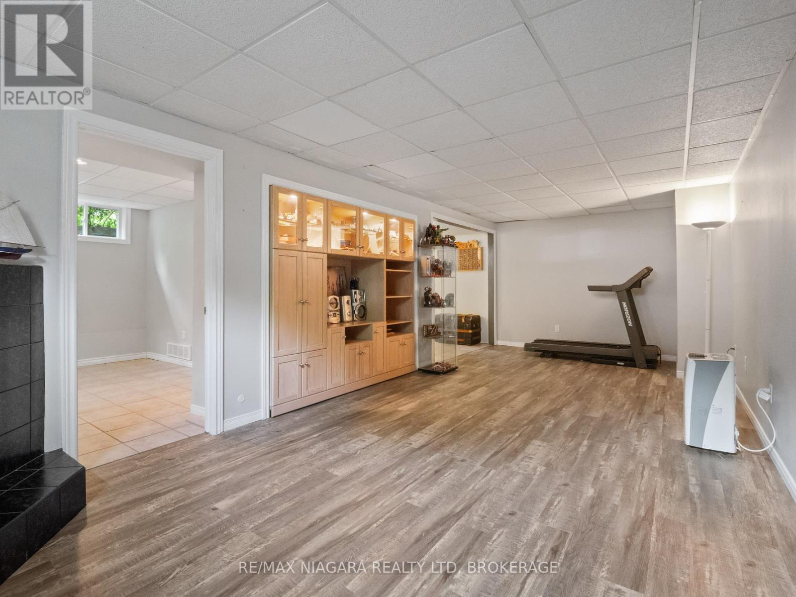 470 Glenwood Drive, Fort Erie, Ontario  L0S 1N0 - Photo 22 - X12184650